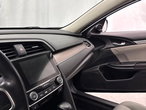 Used 2018 Honda Civic EX-T image 19