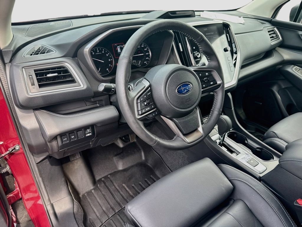 Used 2025 Subaru Ascent Limited AWD/4WD image 11