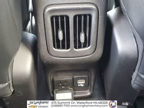 Used 2017 Jeep Compass Trailhawk w/ Cold Weather Group image 22