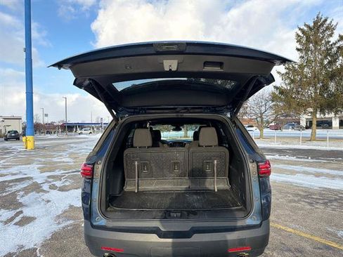 Certified 2023 Chevrolet Traverse LT w/ LPO, Floor Liner Package image 42