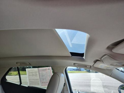 Certified 2023 Buick Envision Avenir image 9