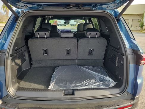 New 2026 Buick Enclave Preferred w/ Power Package image 7