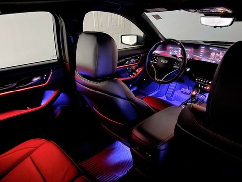 Used 2025 Cadillac CT5 V w/ Technology Package image 47