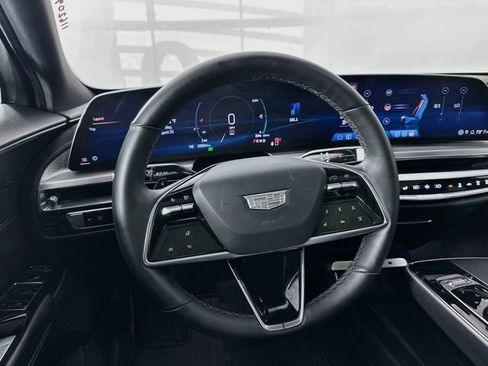 Used 2024 Cadillac Lyriq Sport AWD/4WD image 11