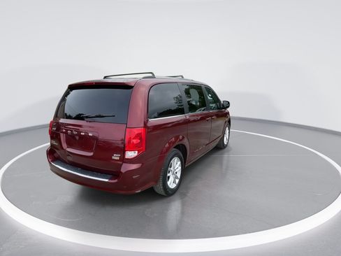Used 2019 Dodge Grand Caravan SXT FWD image 18