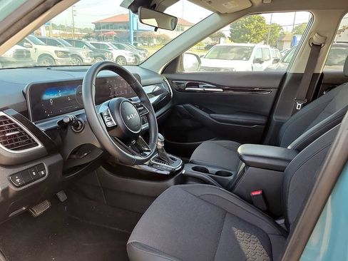 Used 2024 Kia Seltos S AWD/4WD image 25