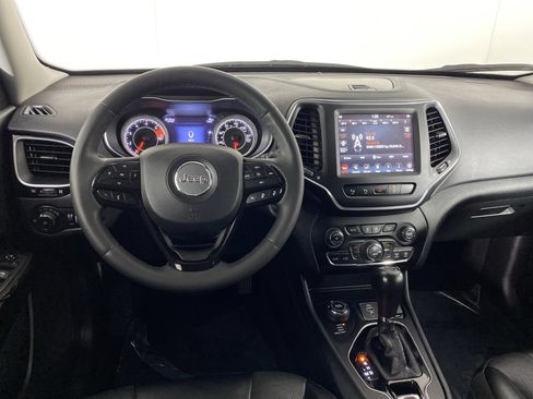 Used 2023 Jeep Cherokee Altitude Lux image 40