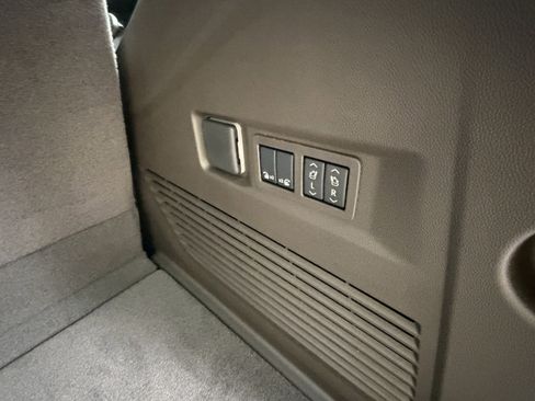 New 2026 GMC Yukon Elevation AWD/4WD image 9