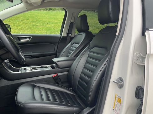 Used 2022 Ford Edge SEL w/ Convenience Package AWD/4WD image 10