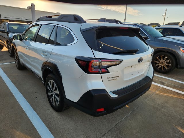 Used 2025 Subaru Outback Premium w/ Popular Package #1A AWD/4WD image 4