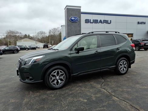 Certified 2023 Subaru Forester Premium AWD/4WD image 4