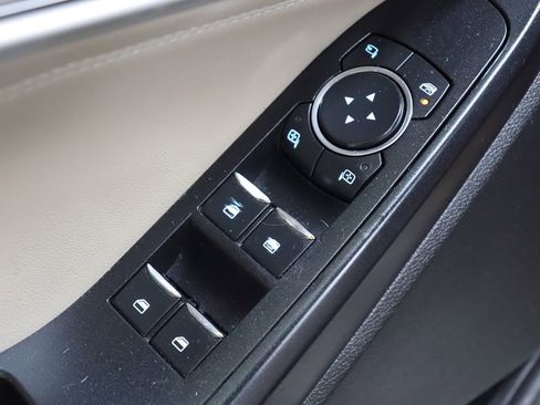 Used 2020 Ford Explorer Limited AWD/4WD image 32