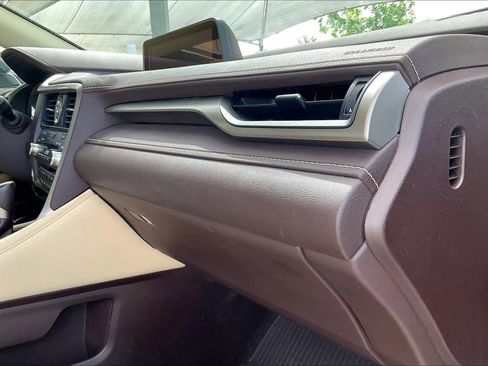 Used 2019 Lexus RX 350 AWD w/ Navigation Package image 19