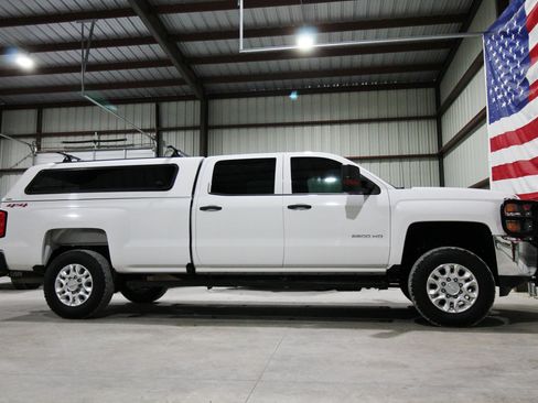 Used 2018 Chevrolet Silverado 2500 W/T w/ Snow Plow Prep Package AWD/4WD image 16