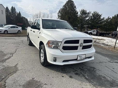 Used 2017 RAM 1500 Express image 8