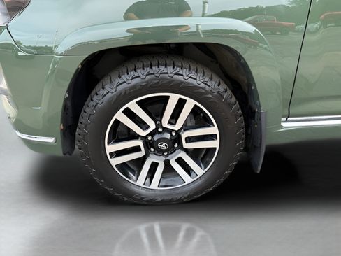 Used 2022 Toyota 4Runner Limited AWD/4WD image 27