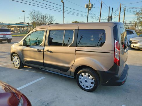 Used 2020 Ford Transit Connect XL image 4