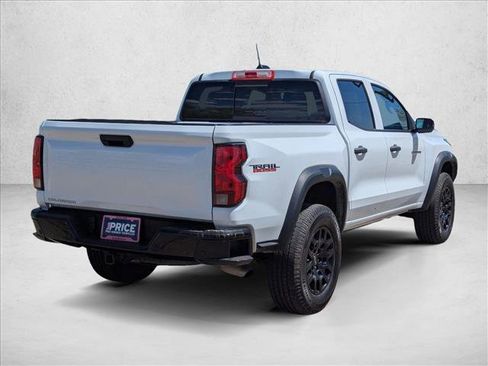 Used 2024 Chevrolet Colorado Trail Boss w/ Advanced Trailering Package AWD/4WD image 5