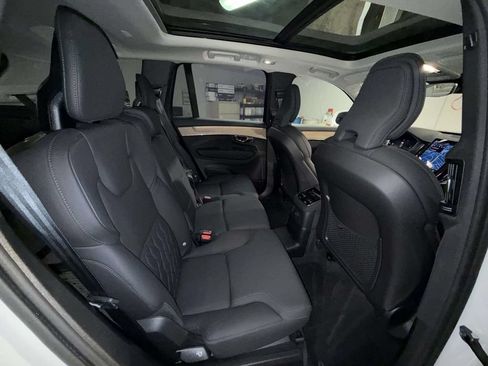 Used 2025 Volvo XC90 T8 Plus w/ Protection Package Premier AWD/4WD image 15