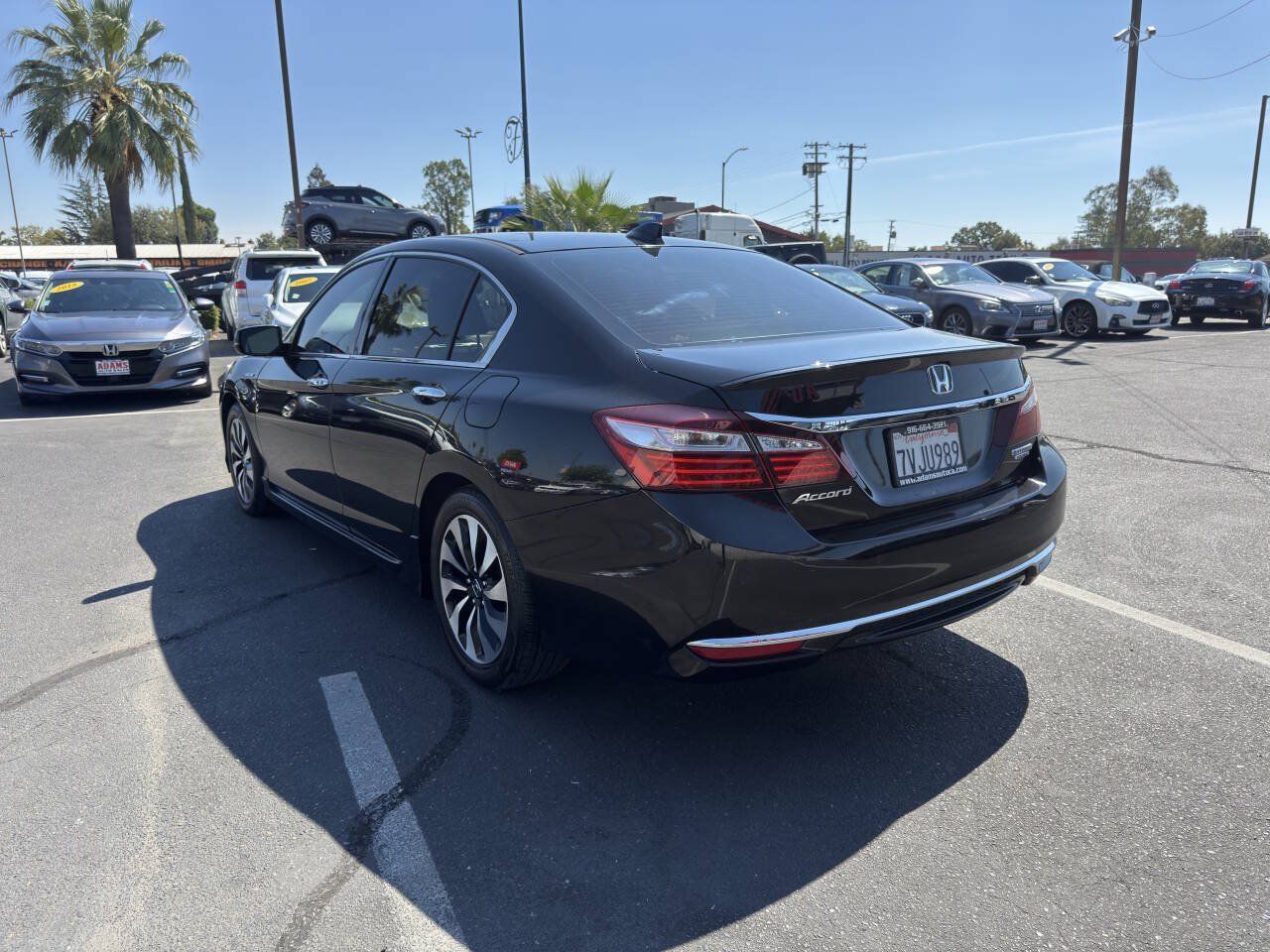 Used 2017 Honda Accord Touring image 5