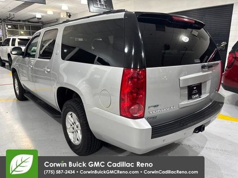 Used 2010 GMC Yukon XL SLT AWD/4WD image 4