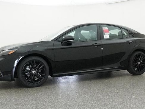 New 2026 Toyota Camry SE image 18