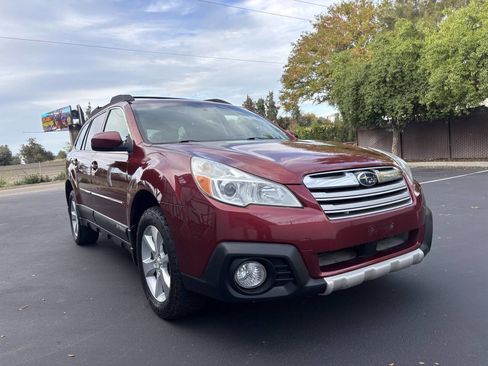 Used 2013 Subaru Outback 2.5i Limited image 39