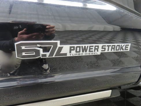 Used 2024 Ford F250 Platinum image 61