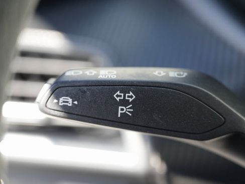 Used 2022 Audi e-tron GT Premium Plus image 49