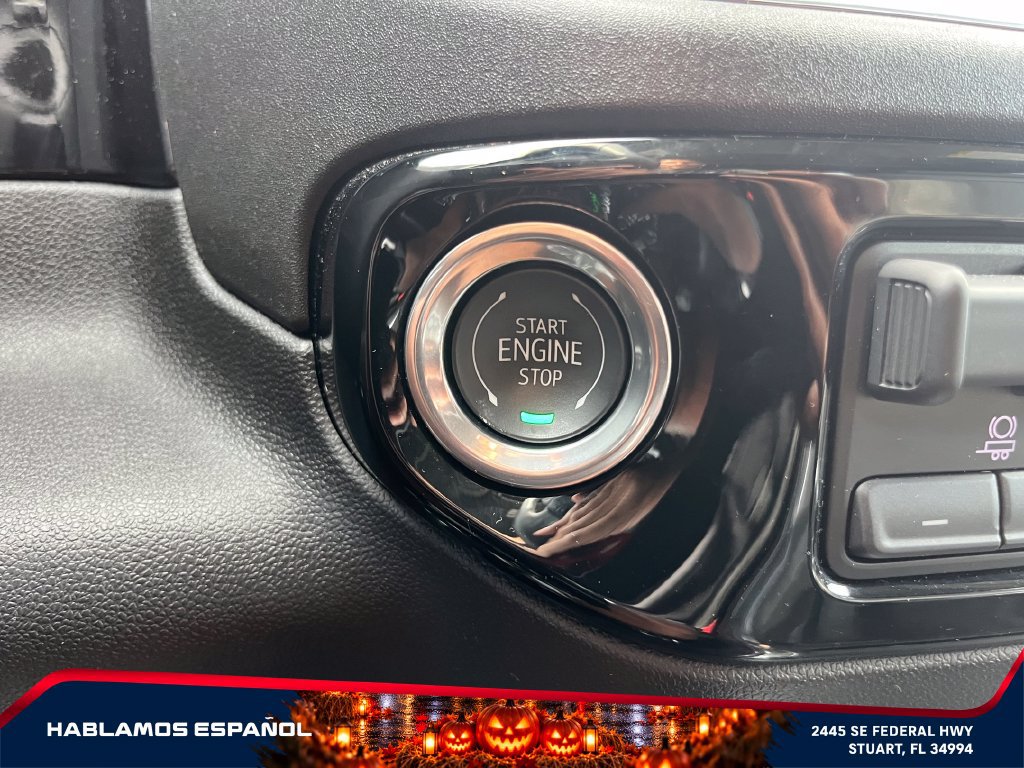 Used 2025 Chevrolet Silverado 1500 LTZ AWD/4WD image 28