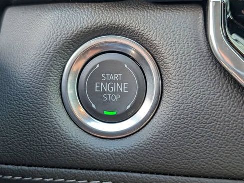 Used 2026 Chevrolet Colorado LT RWD image 17