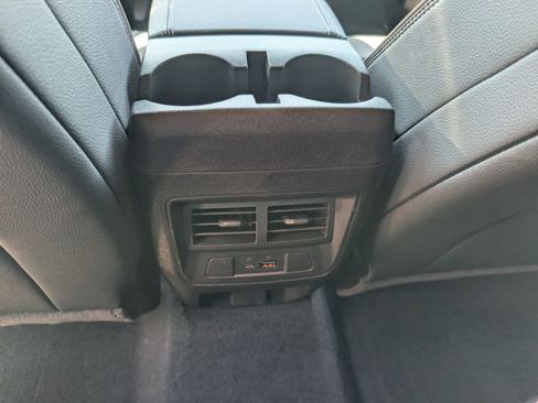 Certified 2025 GMC Canyon Denali AWD/4WD image 18