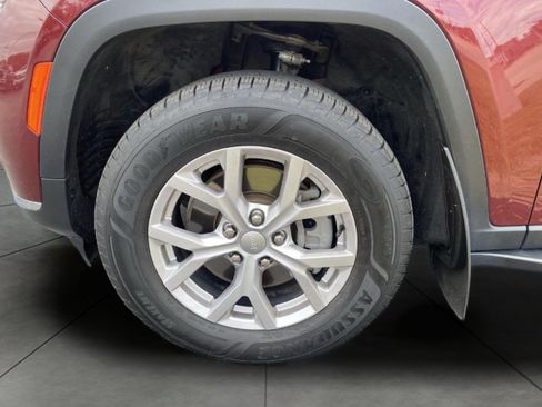 Used 2021 Jeep Grand Cherokee L Limited AWD/4WD image 10