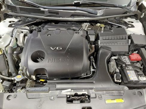 Used 2021 Nissan Maxima Platinum image 14