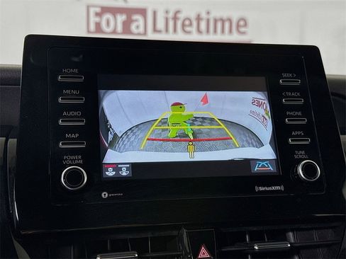 Certified 2022 Toyota Camry SE image 6