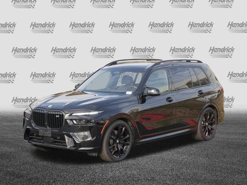 Certified 2025 BMW X7 M60i image 5