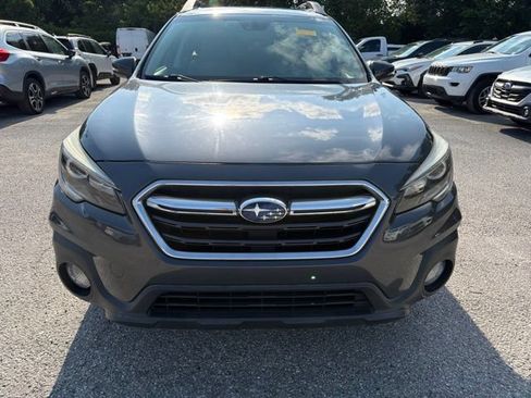 Used 2018 Subaru Outback 2.5i Limited AWD/4WD image 4