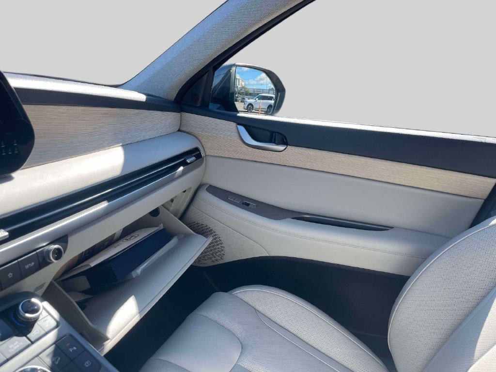 Used 2024 Hyundai Palisade Limited AWD/4WD image 35