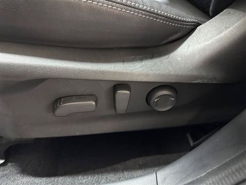 Used 2023 Subaru Forester Premium AWD/4WD image 19
