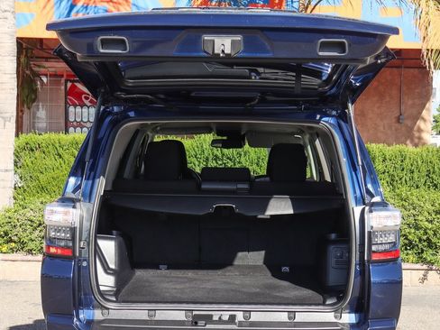 Used 2023 Toyota 4Runner TRD Off-Road image 8