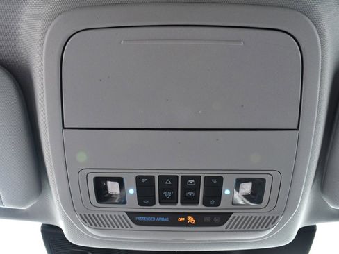 Used 2023 Ford Explorer XLT w/ Equipment Group 202A image 34