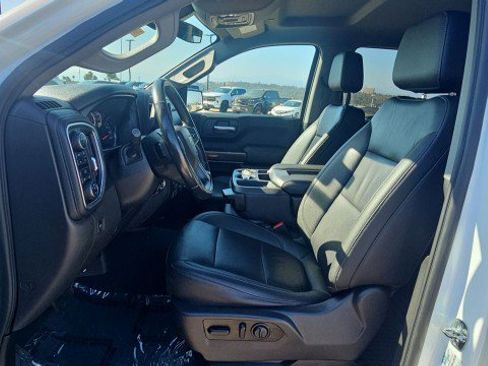 Used 2021 Chevrolet Silverado 1500 LT AWD/4WD image 18