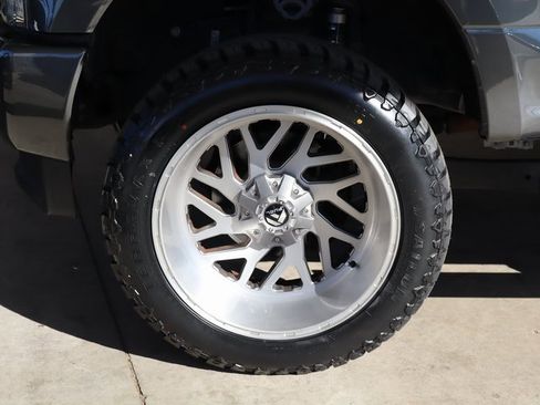 Used 2019 Ford F350 Lariat w/ Lariat Ultimate Package image 11