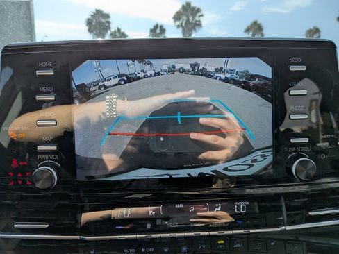 Used 2023 Toyota Sienna XLE image 25