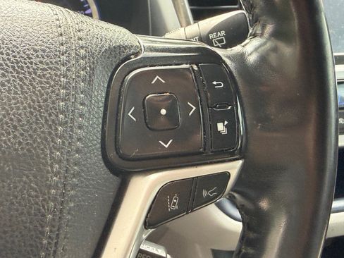 Used 2019 Toyota Highlander Limited Platinum AWD/4WD image 40