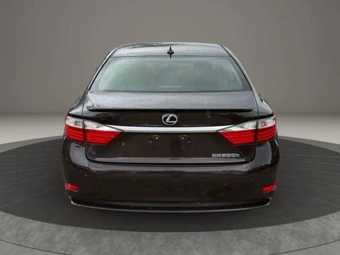 Used 2013 Lexus ES 300h w/ Luxury Pkg FWD image 11