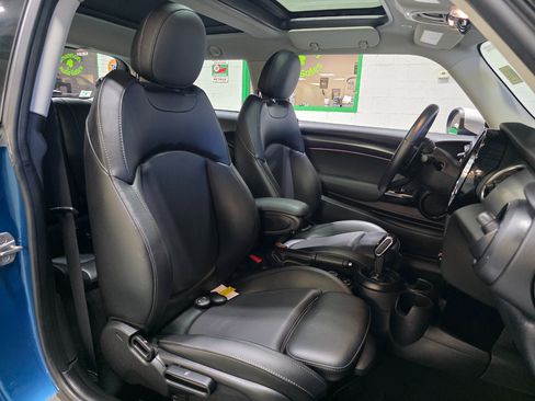 Used 2022 MINI Cooper S image 21