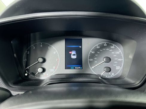 Used 2024 Toyota Corolla LE FWD image 15