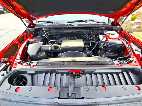 New 2026 GMC Sierra 2500 SLT w/ SLT Convenience Package image 3