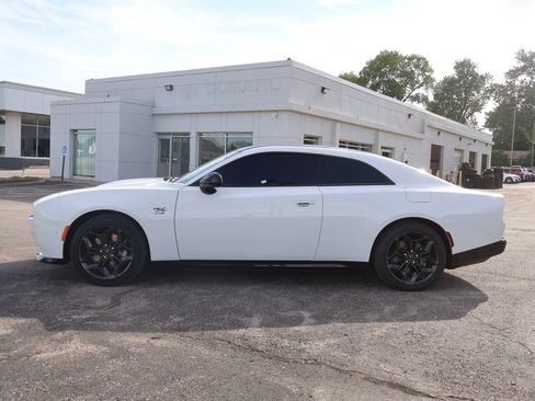 Used 2025 Dodge Charger Daytona R/T w/ Quick Order Package 25M R/T AWD/4WD image 5